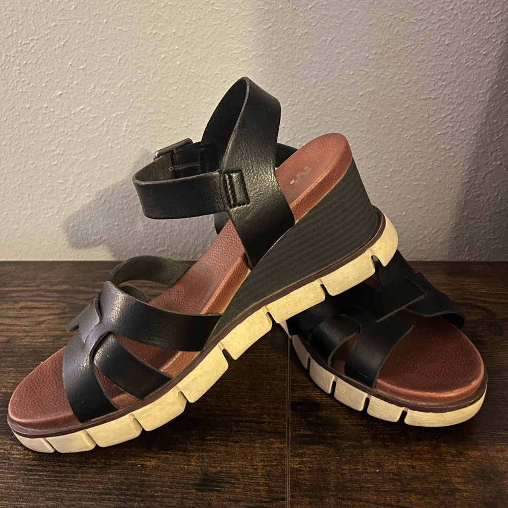 MIA wedge
